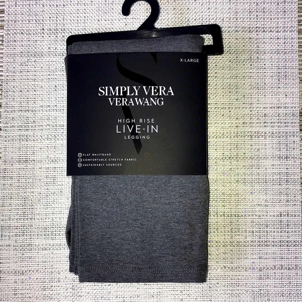 Simply Vera Vera Wang High Rise Live-In Legging ✨✨✨